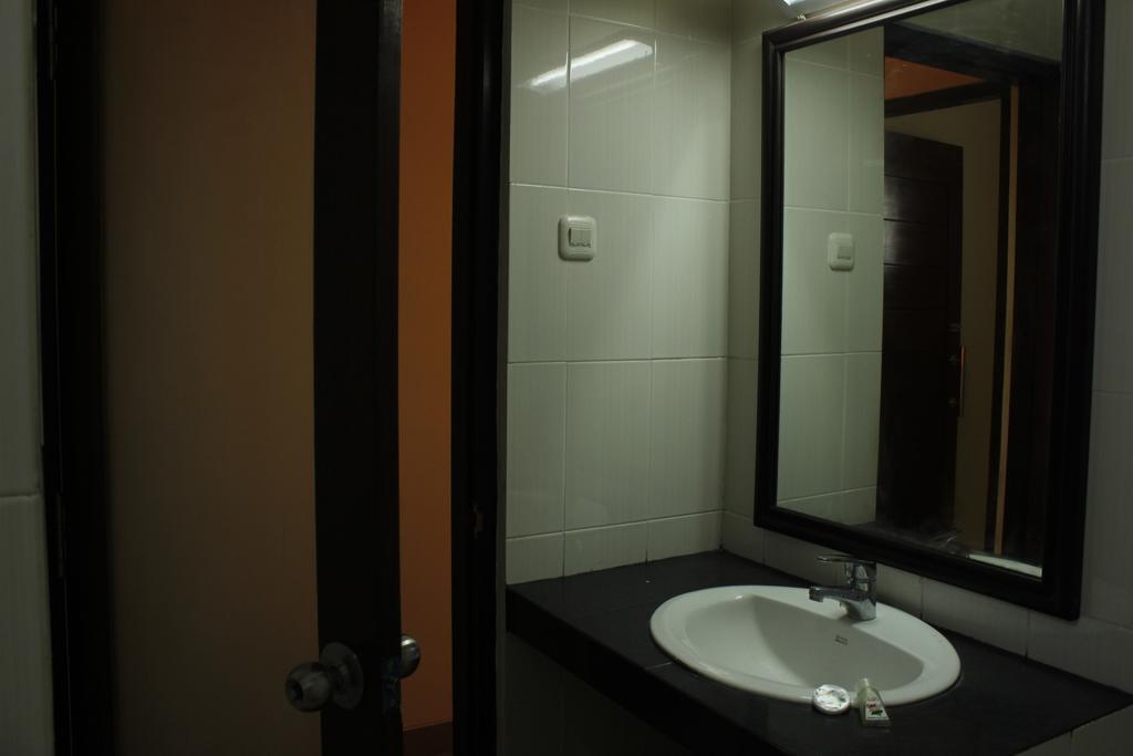 Maemae Beach House Hotel Nusa Penida Quarto foto